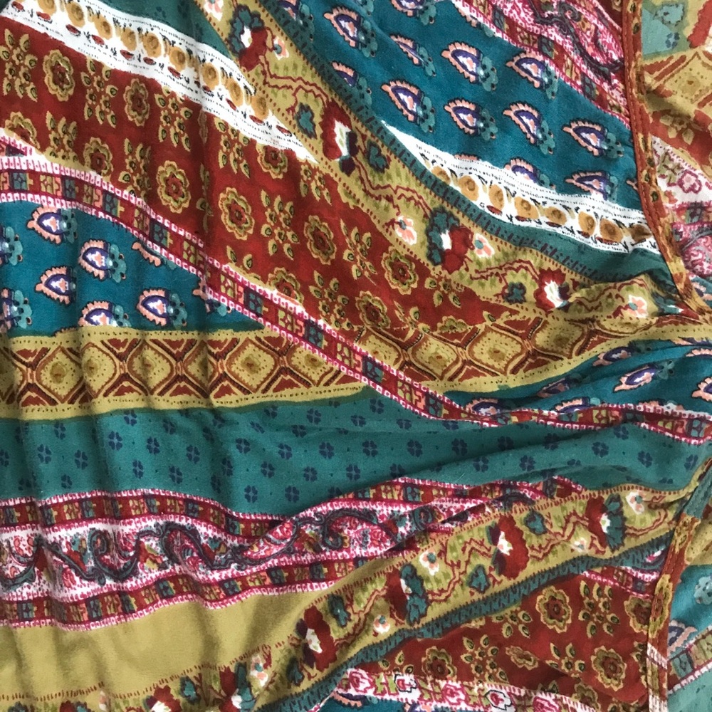 Multi-Patterned Tank. - Picture 5 of 5